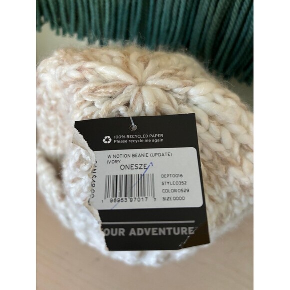 Eddie Bauer winter Beanie - Picture 3 of 4